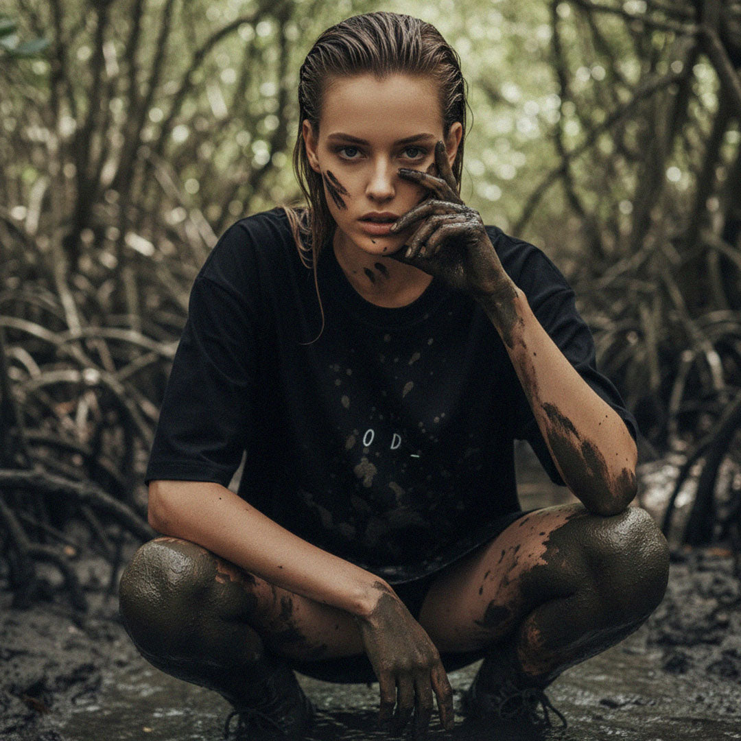 '_Underscore' certified organic (oversized) tee – black (women) by Oldest Daughter