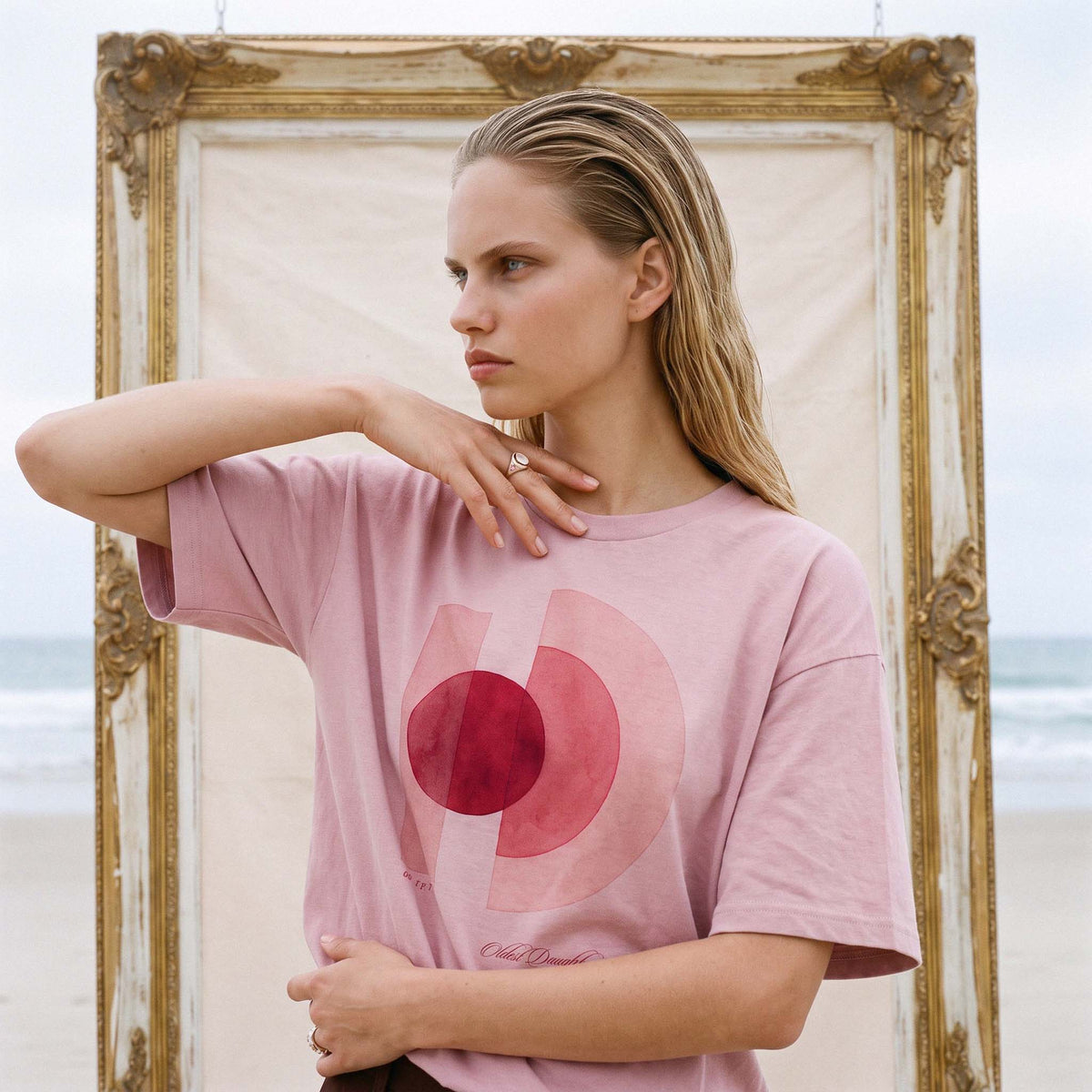 Dropped shoulder and short sleeve detail on the blush AYLA boxy tee – Oldest Daughter, Byron Bay