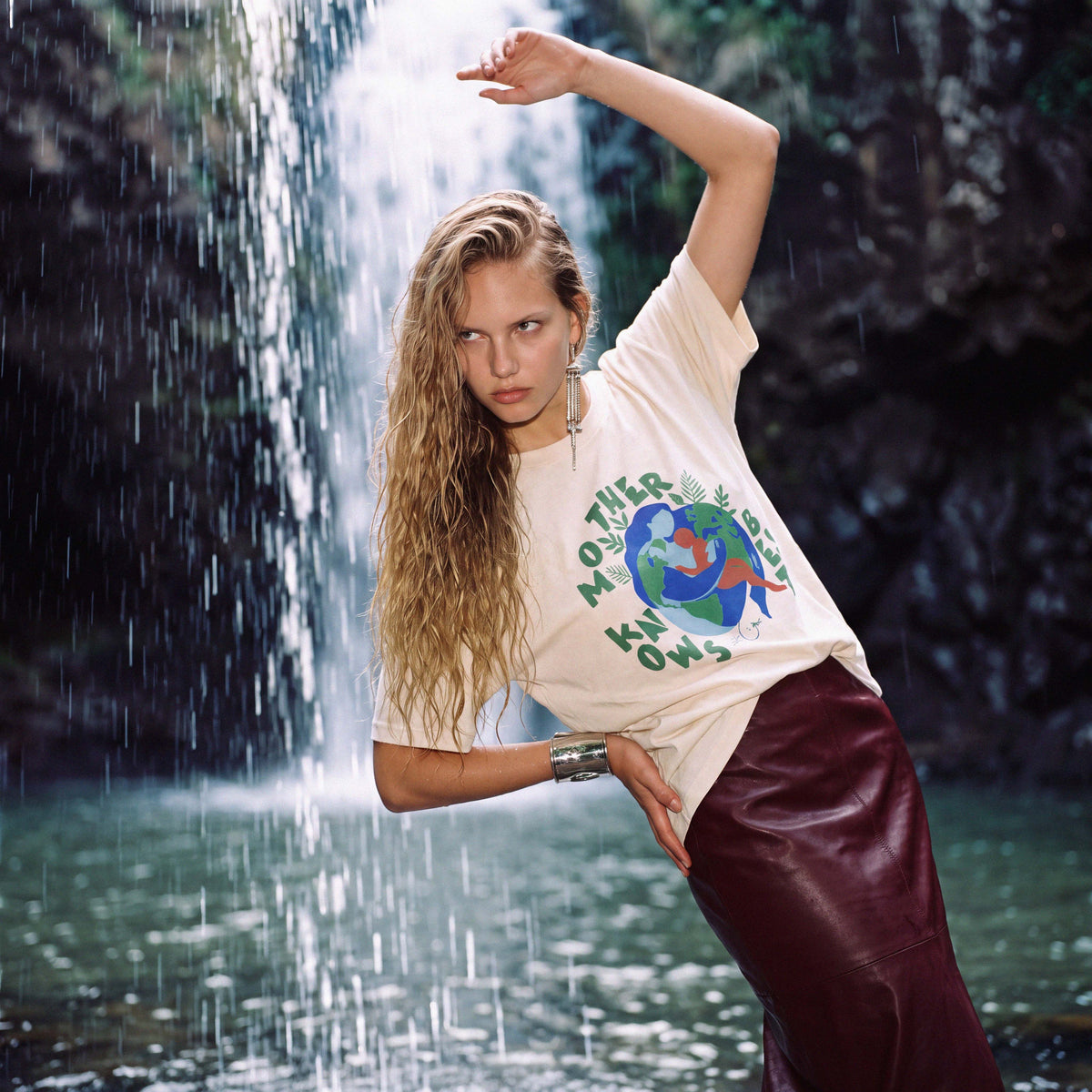 Model in the EVE antique white slouch tee, three-quarter view – Oldest Daughter, Byron Bay