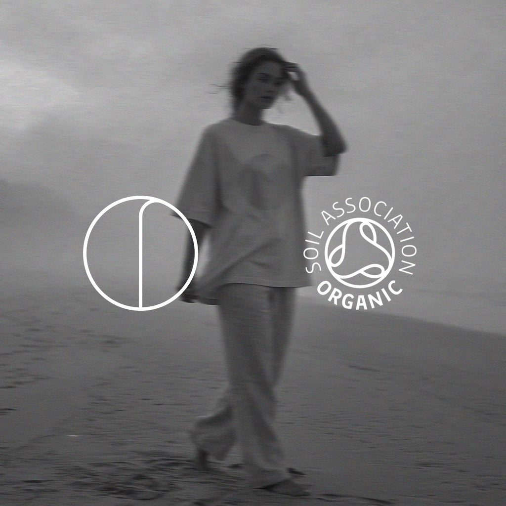 MORNING FOG extra-oversized high neck boyfriend tee