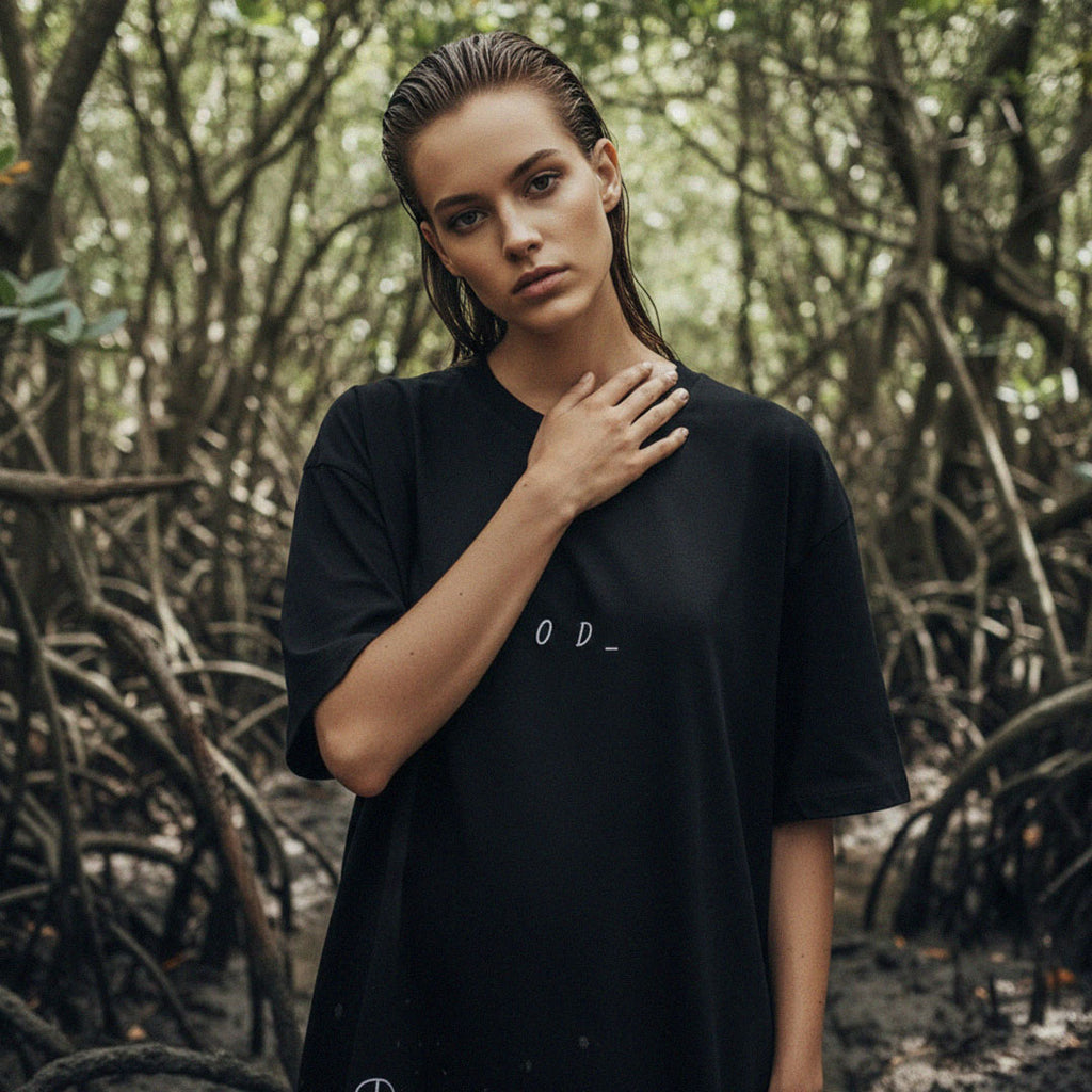 '_Underscore' certified organic (oversized) tee – black (women) by Oldest Daughter