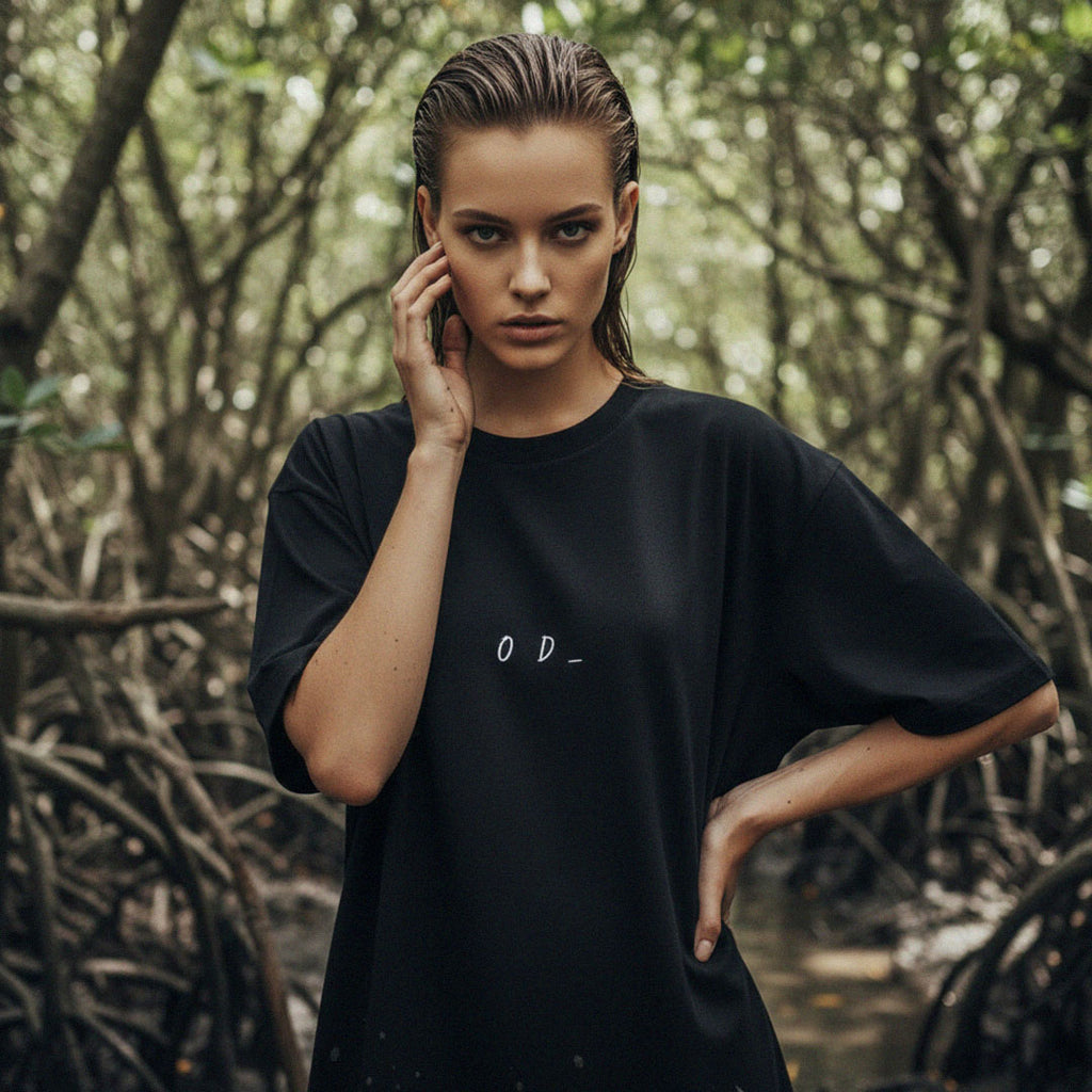 '_Underscore' certified organic (oversized) tee – black (women) by Oldest Daughter